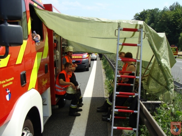 3. Juli 2015 - Gefahrguteinsatz in sommerlicher Hitze - www.feuerwehr-ursensollen.de